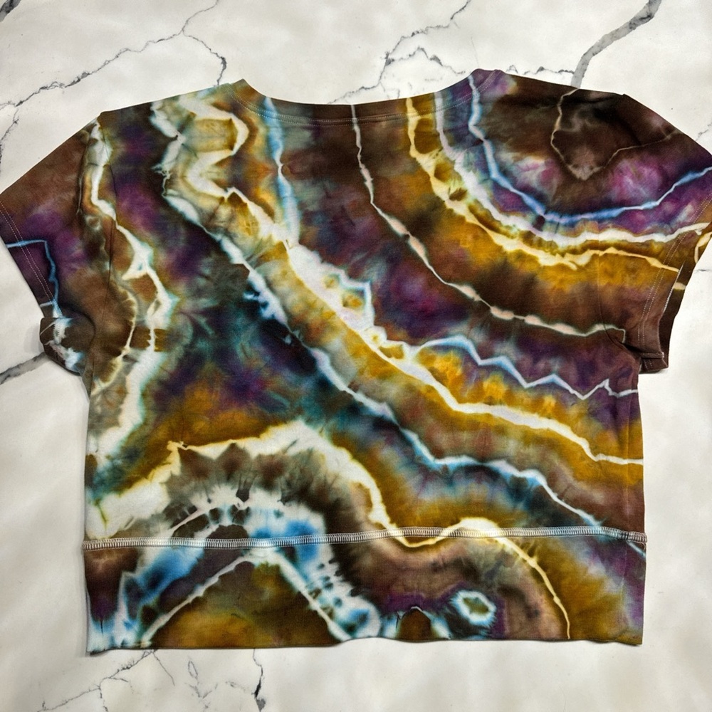 Hand dyed Tie-Dye Short Sleeve Crop Top - Picture 3 of 5